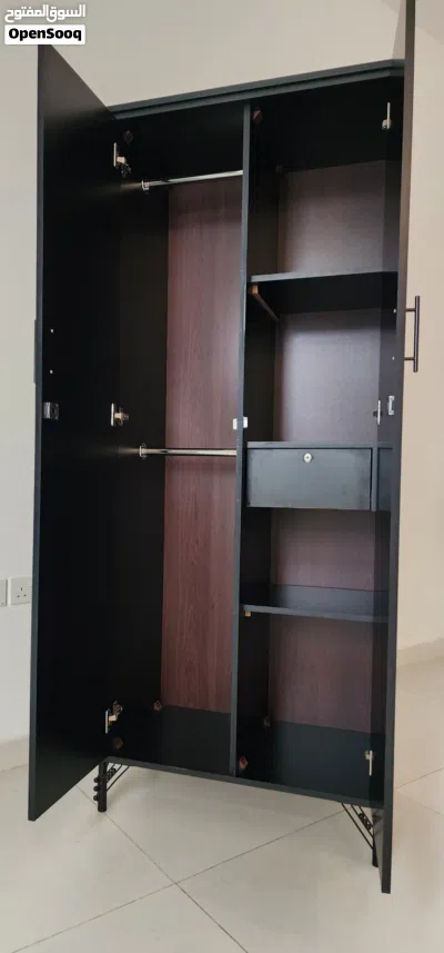 wardrobe in EXCELLENT CONDITION 2