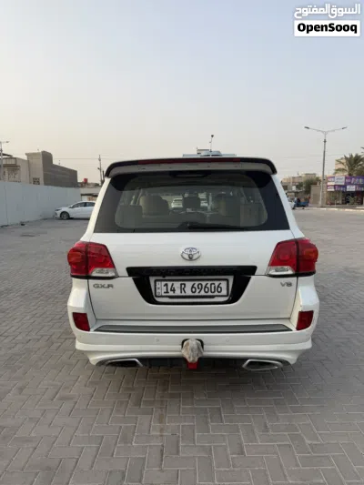 تۆیۆتا لەند کڕووزەر GXR 3