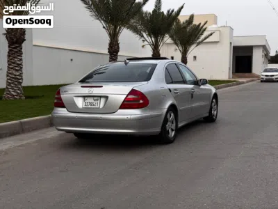 Mercedes Benz E-Class E 320 3