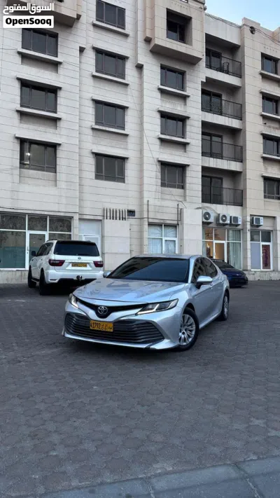 تويوتا كامري LE 2
