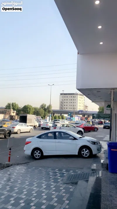 Hyundai Accent Standard 4