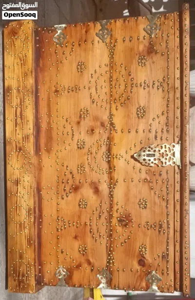(اقرأ الوصف) صندقجة انتيكة تحفة مال زمان الطيبين قياساتها 92 سم عرض،58 سم عمق،62 سم ارتفاع 2