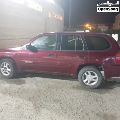 GMC Envoy XUV 3