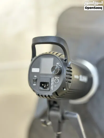 ضوء Godox sl60w+ soft box 3