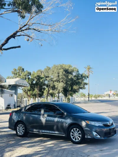 Toyota Camry LE 4