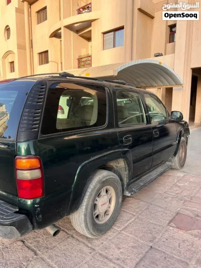 GMC Yukon AT4 3