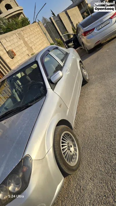 Hyundai Avante SE 4