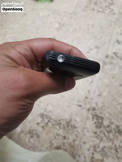 هاتف جديد كبسات لون أسود 2