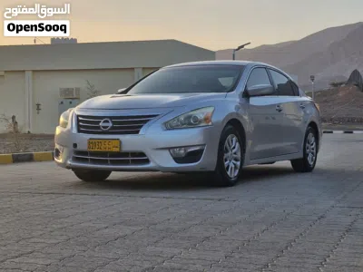 Nissan Altima S 2