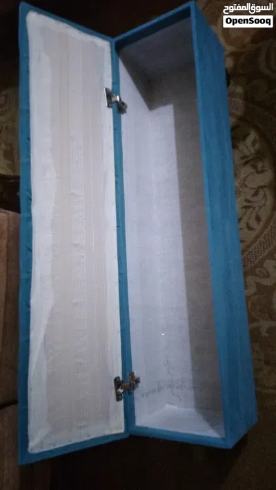 مقعد و صندوق ( بف ) مخمل كابيتونيه (مقاس 120 سم) بحالة الوكالة 3