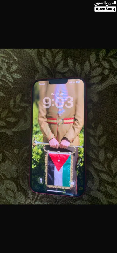 iPhone 14 128GB بحالة ممتازه 2