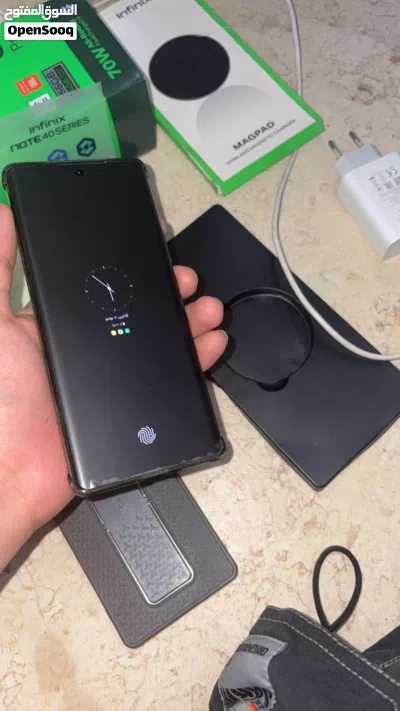 إنفينيكس هوت 40 برو ذهبي جديد بمساحة 256 جيجابايت 3