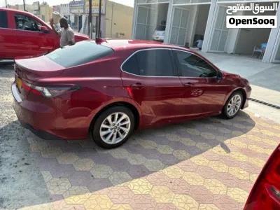 Toyota Camry LE 4
