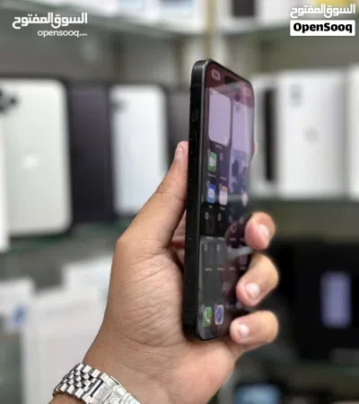 عرض خاص : iPhone 15 pro 128gb هواتف بحالة الوكالة مع ضمان بدون اي شموخ أو ماشكل و مع ملحقاته 4