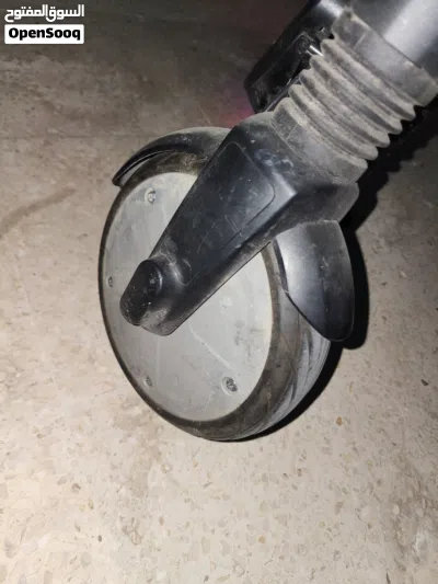 سكوتر كهربائي ninebot بطارية جديدة معه شاحن بريك كهرباء و ليس يدوي حجمه كبير 3