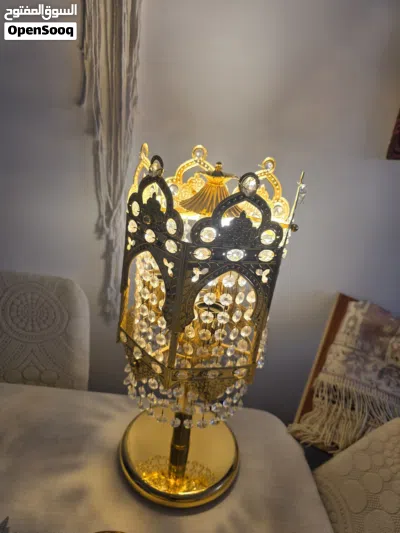 للبيع اضاءه صالون بحاله ممتازه 3