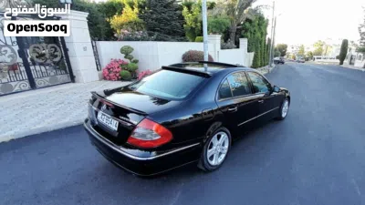 مرسيدس بنز الفئة-E E 200 4