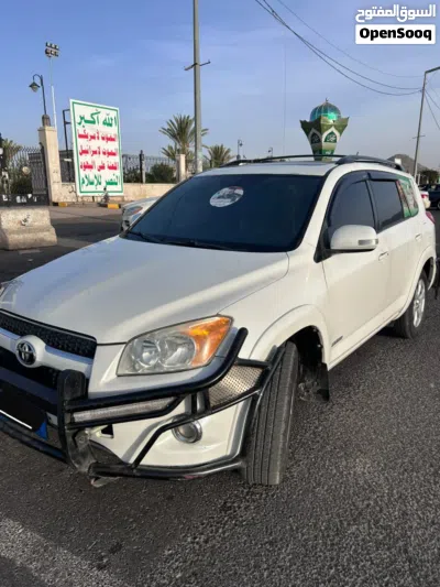 Toyota RAV 4 Limited 2