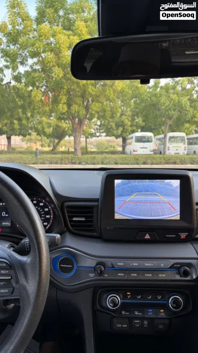 Hyundai Veloster 2.0 Premium 2