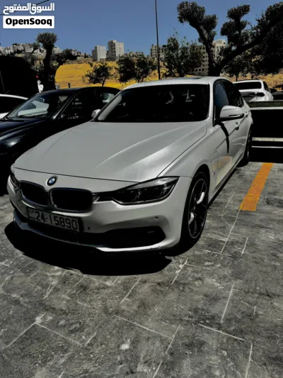 BMW 3 Series 330e 3