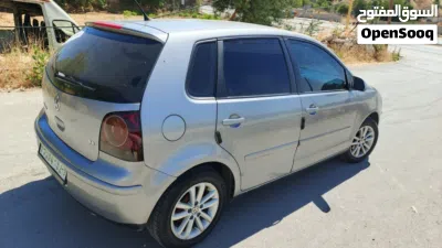 فولكسفاغن بولو Standard 4
