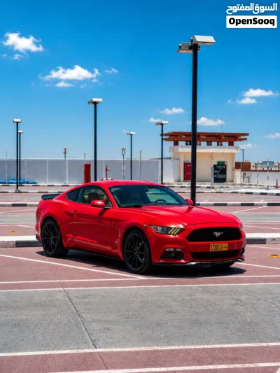 Ford Mustang EcoBoost Premium 2