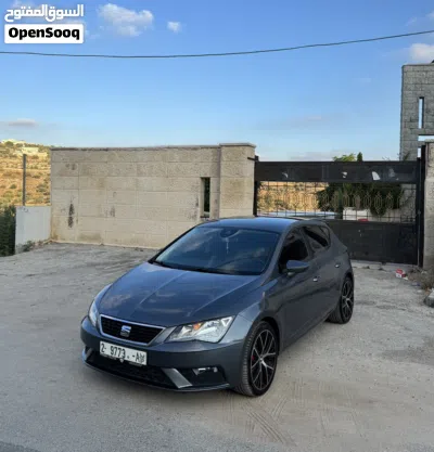 سيات ليون Standard 3