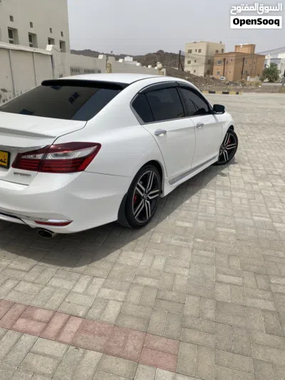هوندا اكورد Sport 3