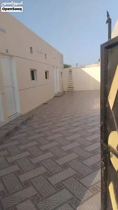 غرف للايجار بالقرب من ميناء صحار والكلية البحرية 3