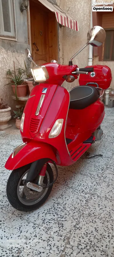 فيسبا GTS Super 125 2