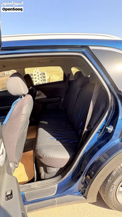 Kia Niro EX 3
