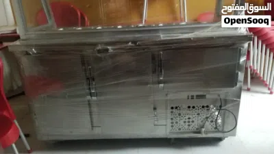 ثلاجه عرض اجبان وحلويات وايسكريم للبيع في اب 2
