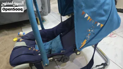 هزاز أطفال Juniors من سنتر بوينت – قابل لتعديل الظهر – نظيف جدًا 2