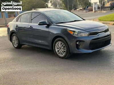 كيا ريو Standard 2