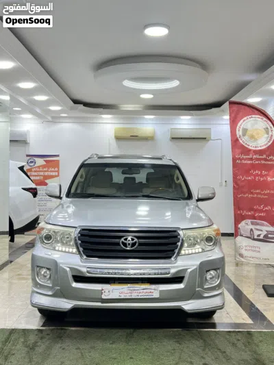 Toyota Land Cruiser GXR 3