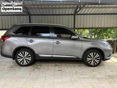 Mitsubishi Outlander Sport 2