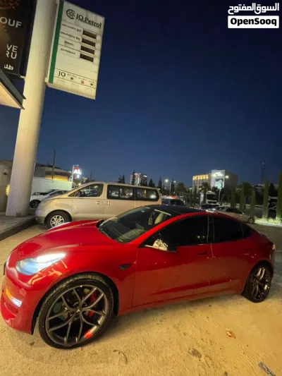 Tesla Model 3 Performance 4