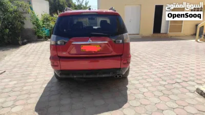 ميتسوبيشي اوتلاندر Standard 4