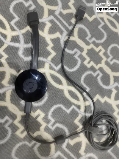 brand new condition half smart tv with free chromecast device worth (10kwd) 42 inch 4