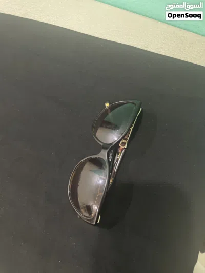 للبيع نضارات شمسيه من ماركه اكسادا 4