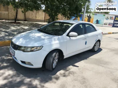 Kia Cerato Standard 2