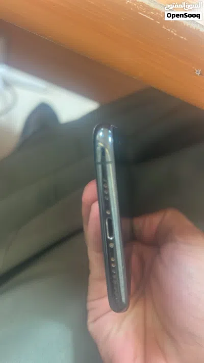 iPhone 11 pro max clean 265gb gray color 4