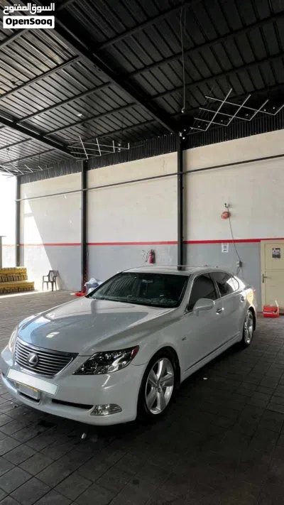 Lexus LS LS 460 2