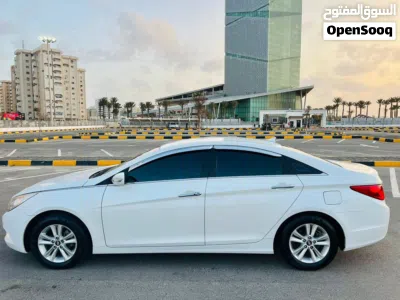 Hyundai Sonata Blue 2