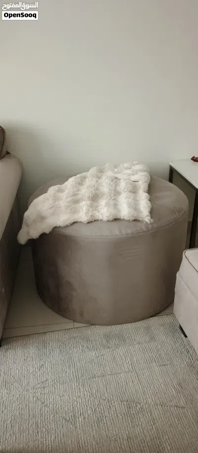 طقم كنب نضيف جدا شبه جديد 2