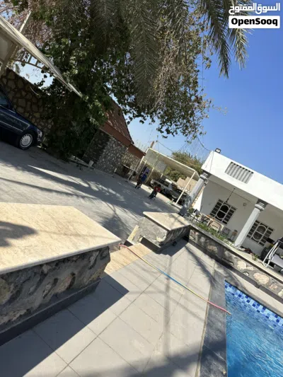 فيلا مع بستان مع حديقه مع مسبح للبيع 3