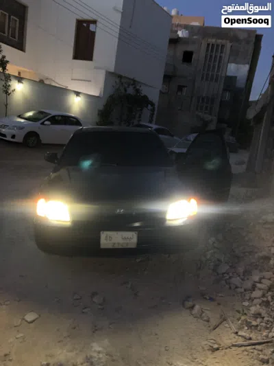 Hyundai Accent Standard 2