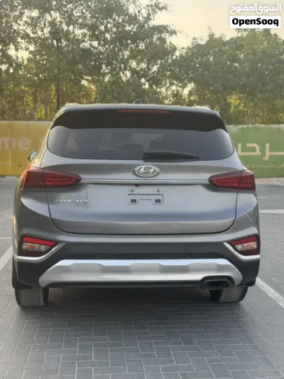 Hyundai Santa Fe SEL Premium 3