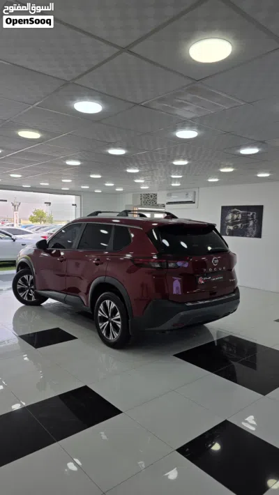 نيسان روج SV 4