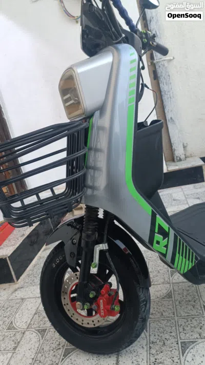 دراجة شحن مستعمله شهرين r7 2